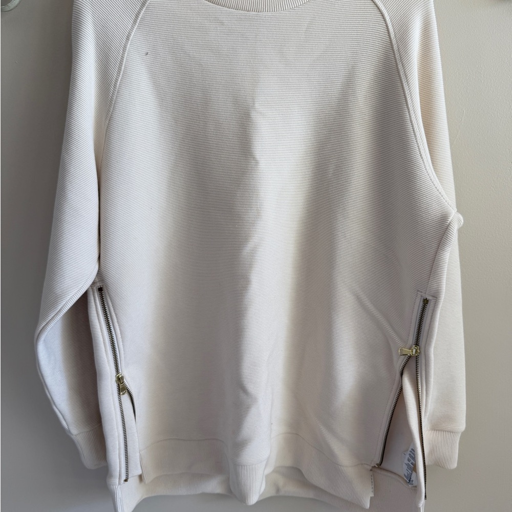 Varley Off-White Sweatshirt with Gold Accents